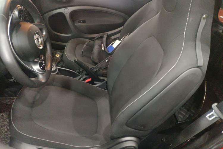 Used  fortwo 2015 1.0L 52 kW Hardtop Passion Edition
