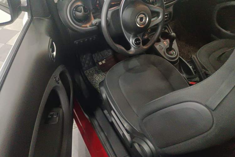 Used  fortwo 2015 1.0L 52 kW Hardtop Passion Edition
