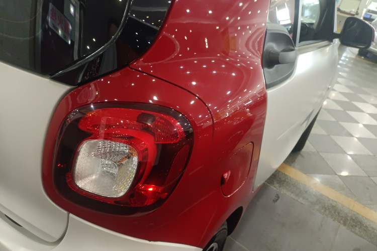 Used  fortwo 2015 1.0L 52 kW Hardtop Passion Edition
