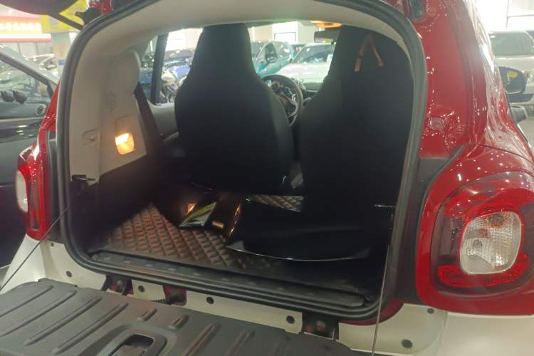 Used  fortwo 2015 1.0L 52 kW Hardtop Passion Edition
