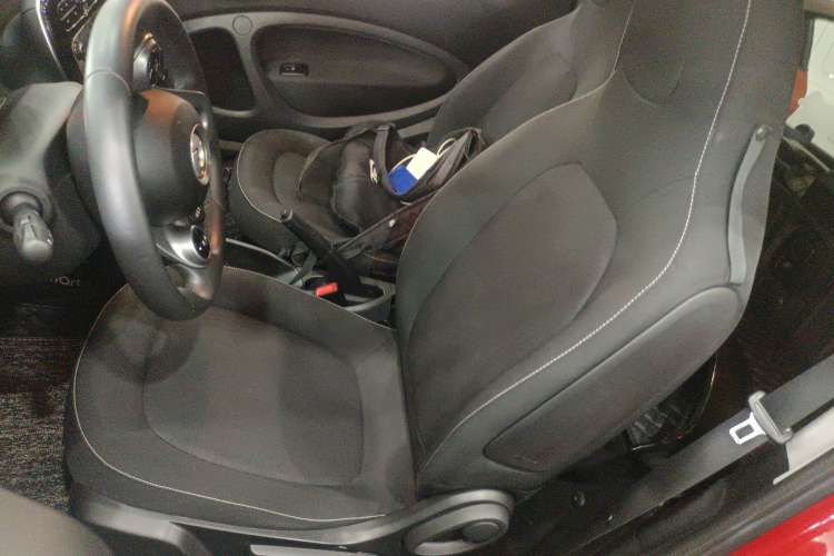 Used  fortwo 2015 1.0L 52 kW Hardtop Passion Edition
