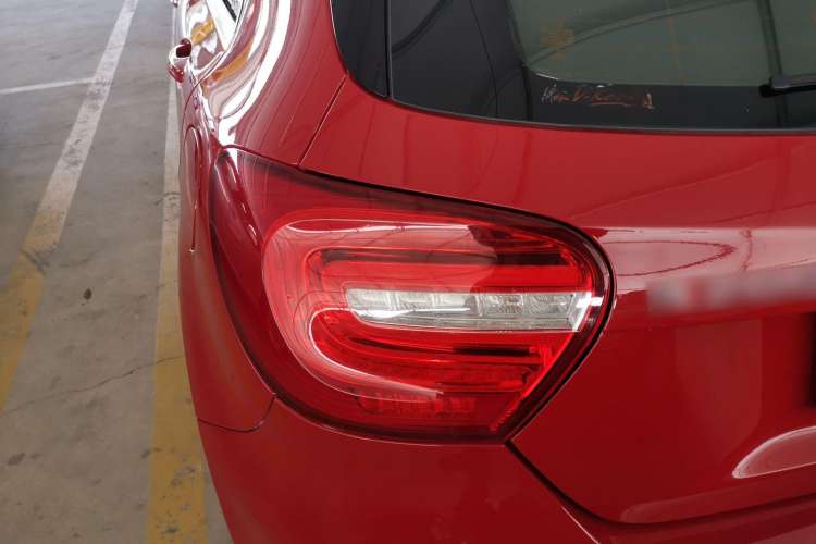 Used Mercedes-Benz A-Class 2015 A 200 Fashion Model
