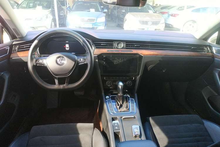 Used Volkswagen Magotan 2019 380TSI DSG Prestige Model China VI Standard
