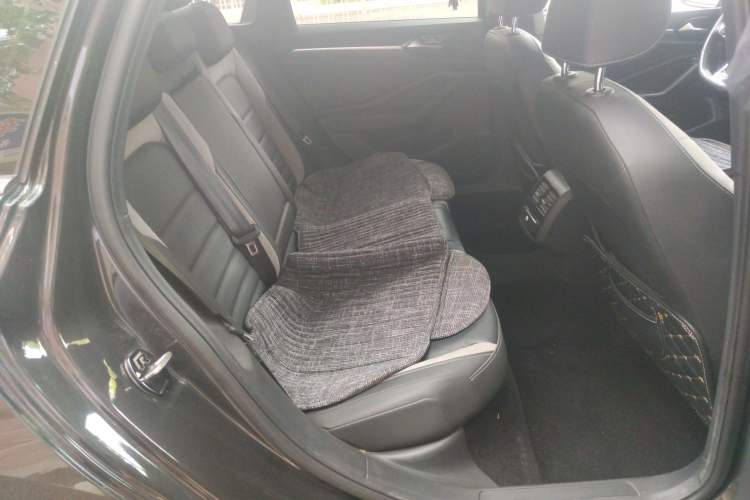 Used Volkswagen Sagitar 2019 280TSI DSG R-Line China VI
