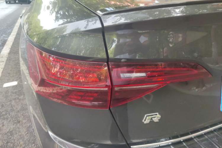 Used Volkswagen Sagitar 2019 280TSI DSG R-Line China VI
