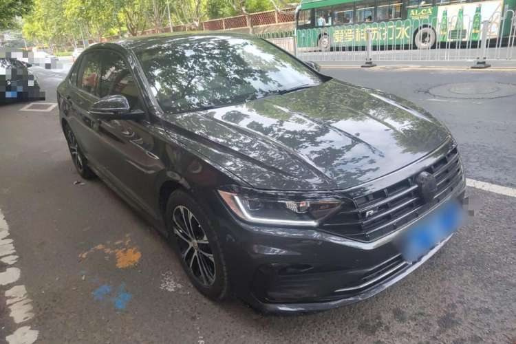 Used Volkswagen Sagitar 2019 280TSI DSG R-Line China VI
