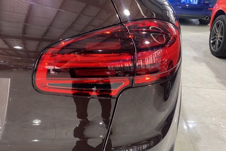 Used Porsche Cayenne 2016 Cayenne Platinum Edition 3.0T
