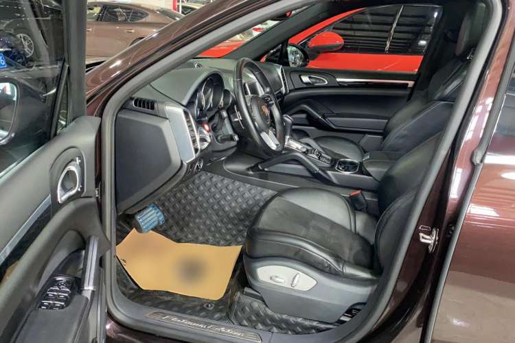 Used Porsche Cayenne 2016 Cayenne Platinum Edition 3.0T
