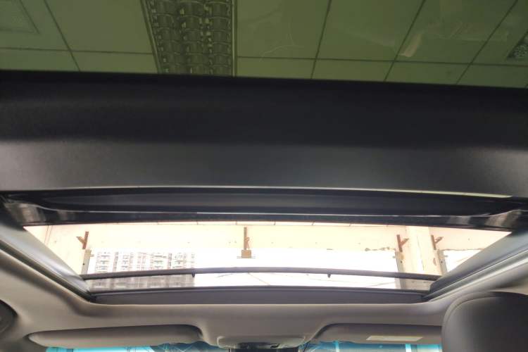 Used Toyota Camry 2018 Dual-Engine 2.5 HG Luxury Edition
