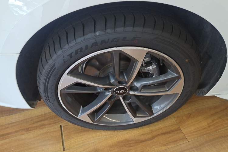 Used Audi A4L 2022 40 TFSI Fashion Dynamic Model
