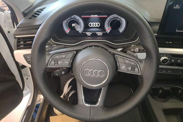 Used Audi A4L 2022 40 TFSI Fashion Dynamic Model
