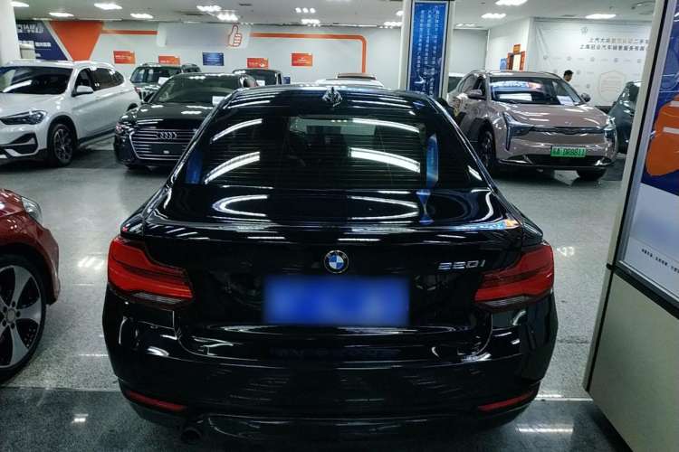 Used BMW 2 Series 2018 220i Sport Design Package