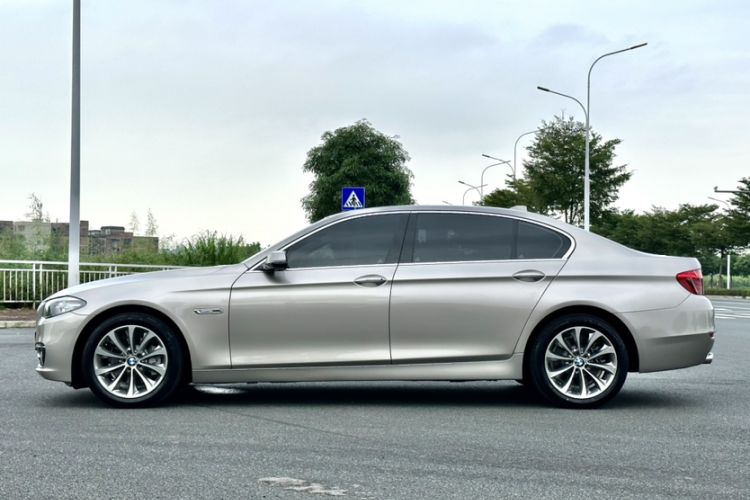 Used BMW 5 Series 2014 525Li Luxury Design Package
