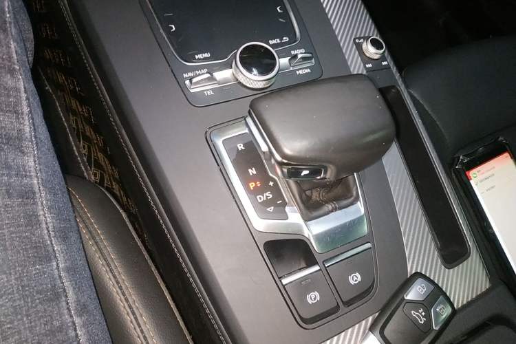 Used Audi Q5L 2018 45 TFSI Prestige Fashion Edition China VI Emission Standard
