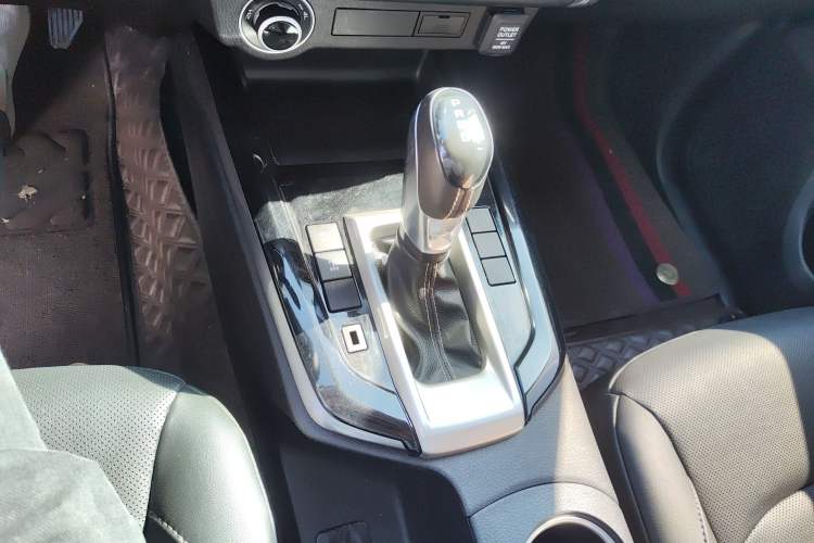 Used Isuzu D-MAX 2021 1.9T Automatic 4x4 Diesel Global Huan Dong RZ4E
