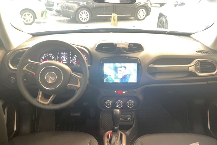 Used  Renegade 2017 180T Automatic High-Energy Version
