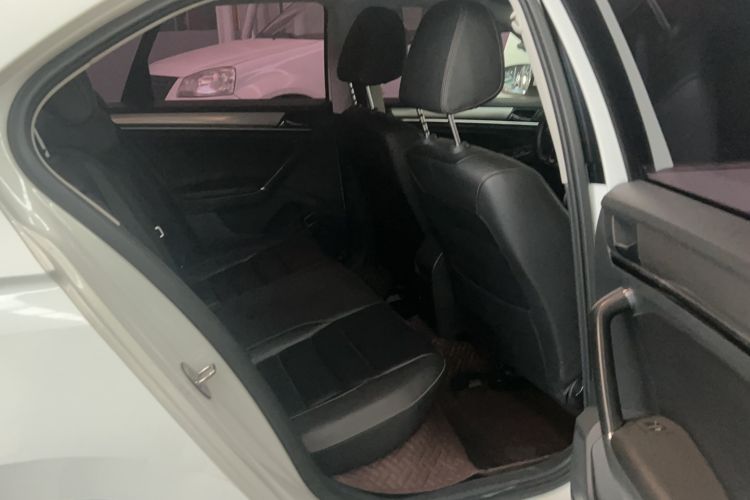 Used Volkswagen Bora 2016 230TSI DSG Comfort Model
