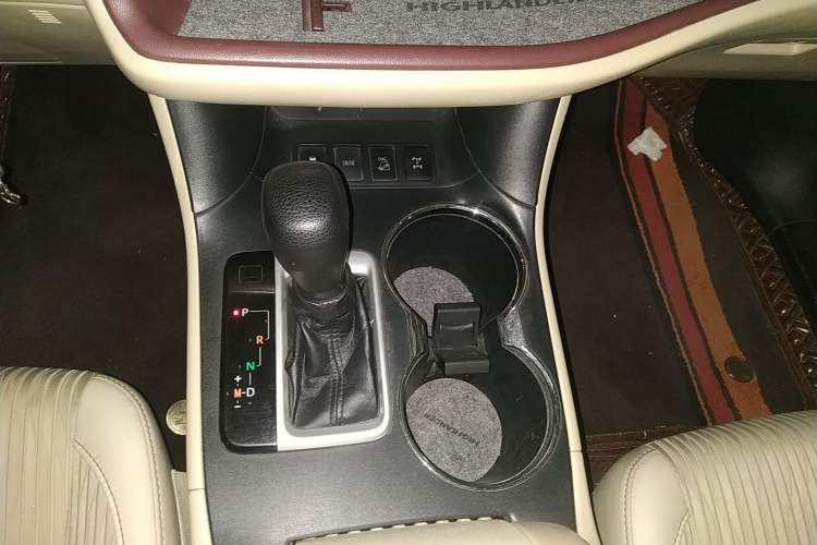 Used Toyota Highlander 2017 2.0T Four-Wheel Drive Elite Edition 7-Seater
