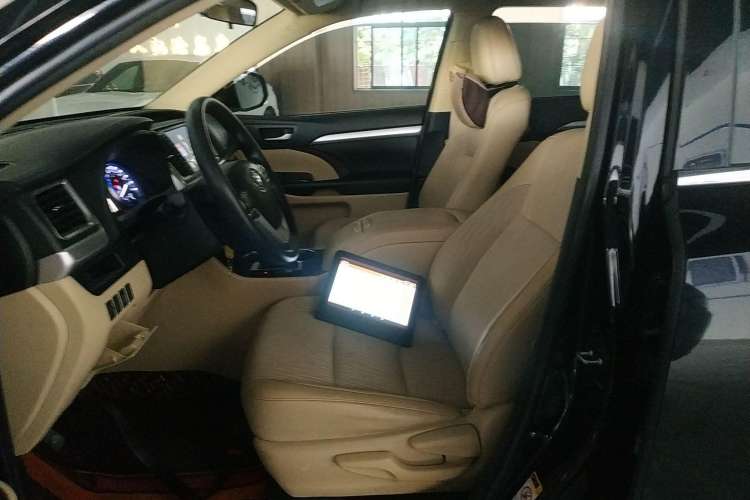 Used Toyota Highlander 2017 2.0T Four-Wheel Drive Elite Edition 7-Seater
