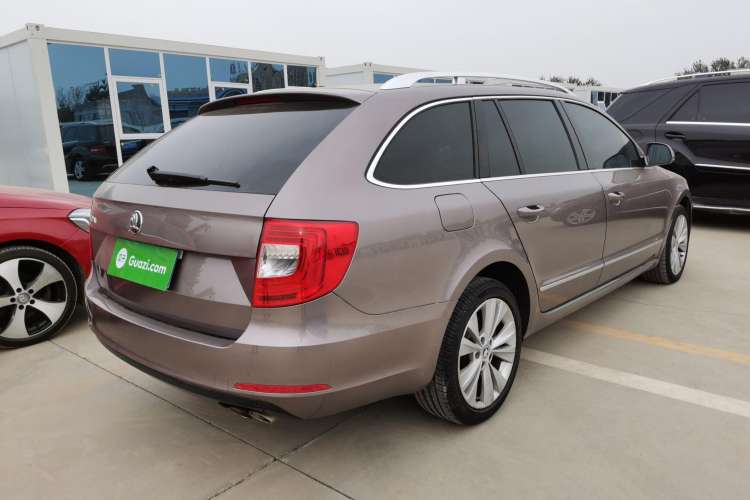 Used Skoda Superb Combi 2014 2.0 TSI Prestige Edition
