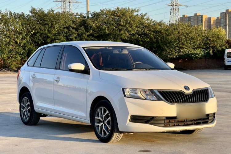 Used Skoda Rapid Spaceback 2018 1.6L Automatic Standard Edition
