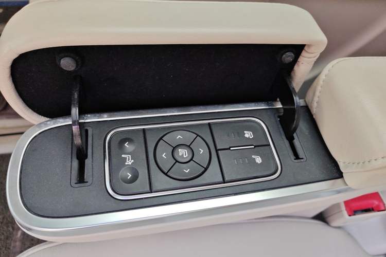 Used GAC Trumpchi M8 2018 320T Luxury Edition