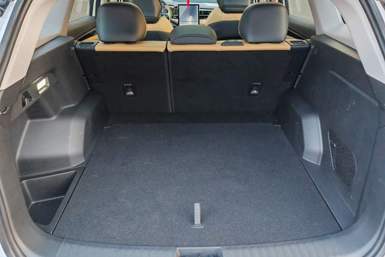 Used Geely Auto FX11 2023 2.0TD DCT Prestige Edition
