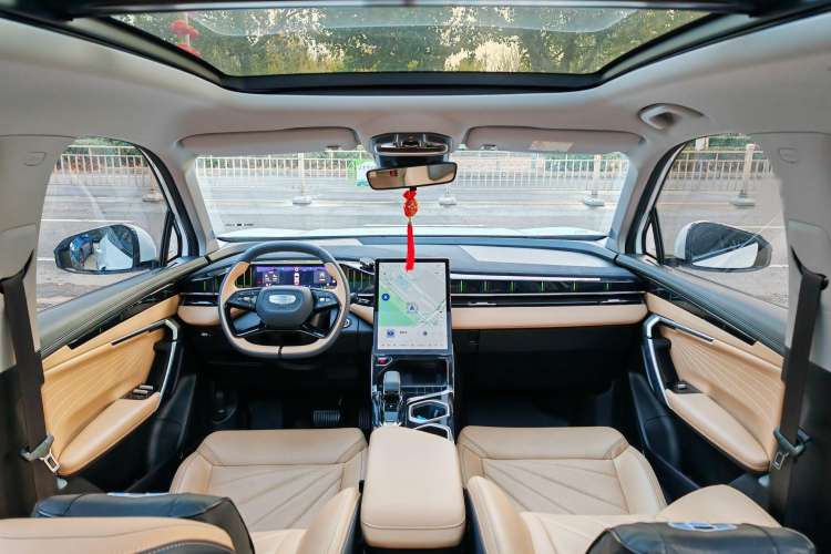 Used Geely Auto FX11 2023 2.0TD DCT Prestige Edition
