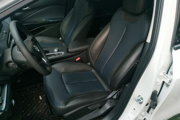 Used Buick Velite 6 2022 Connected Fashion PLUS
