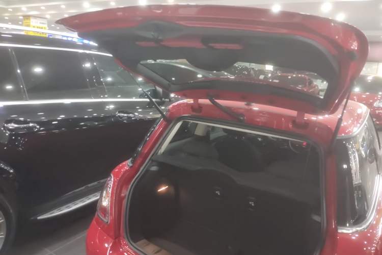 Used  MINI 2011 1.6L ONE