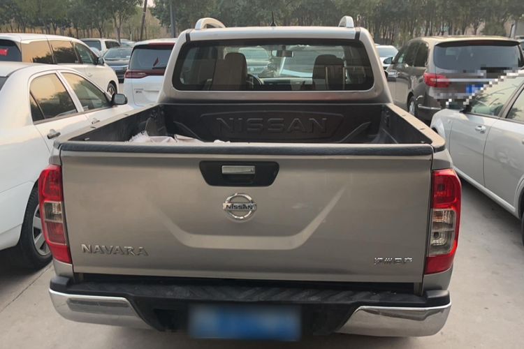 Used Nissan Navara 2017 2.5L Automatic 4x4 Luxury Edition QR25
