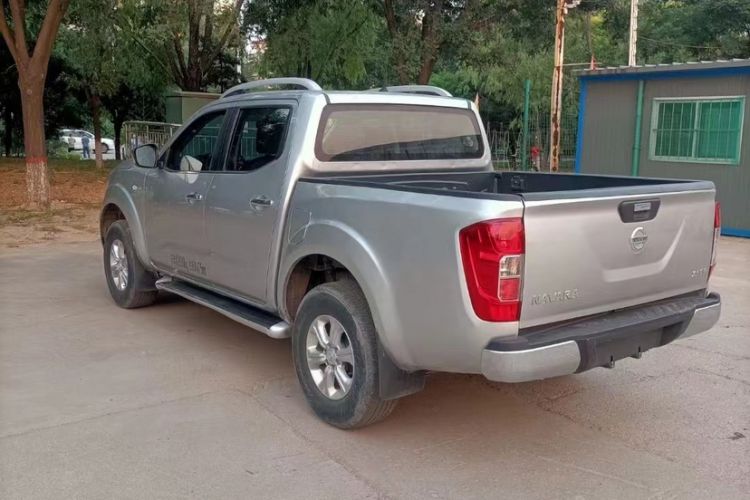 Used Nissan Navara 2017 2.5L Automatic 4x4 Luxury Edition QR25
