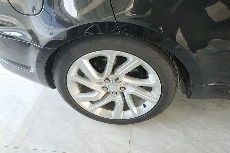 Used Land Rover Range Rover Sport 2019 3.0 L6 HSE DYNAMIC
