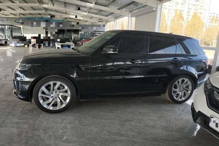 Used Land Rover Range Rover Sport 2019 3.0 L6 HSE DYNAMIC
