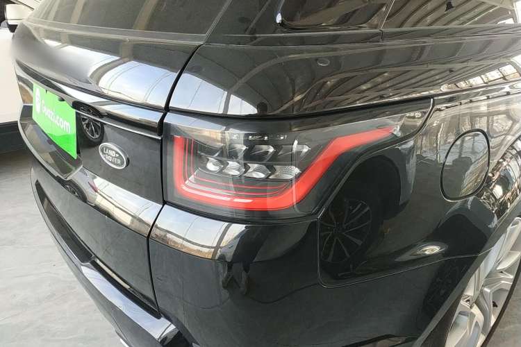 Used Land Rover Range Rover Sport 2019 3.0 L6 HSE DYNAMIC
