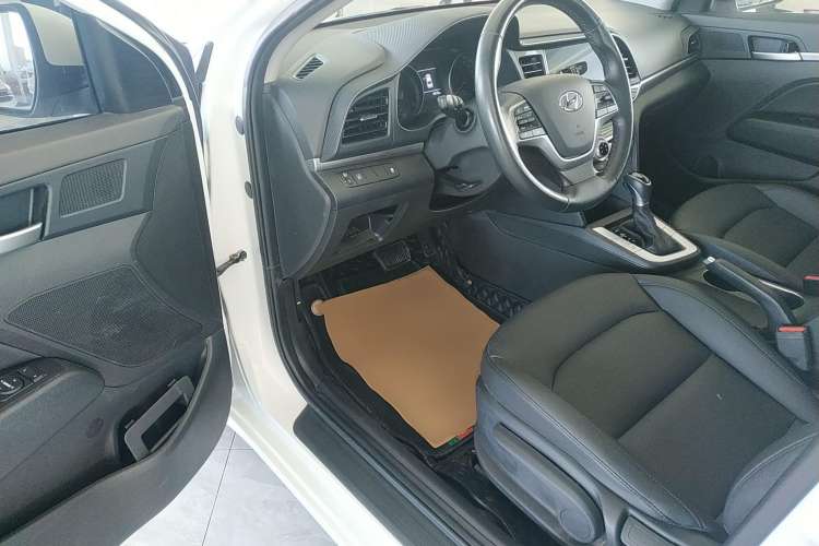 Used Hyundai Elantra (6th Generation / Lingdong) 2020 1.5L CVT Smart & Stylish – Elite Version
