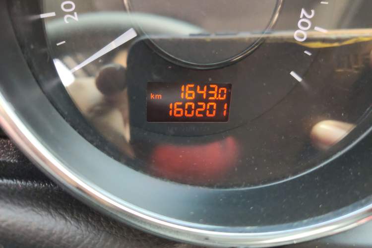 Used Peugeot 3008 2013 2.0L Automatic Classic Edition
