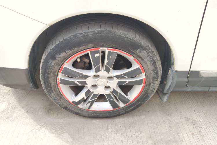 Used Peugeot 3008 2013 2.0L Automatic Classic Edition
