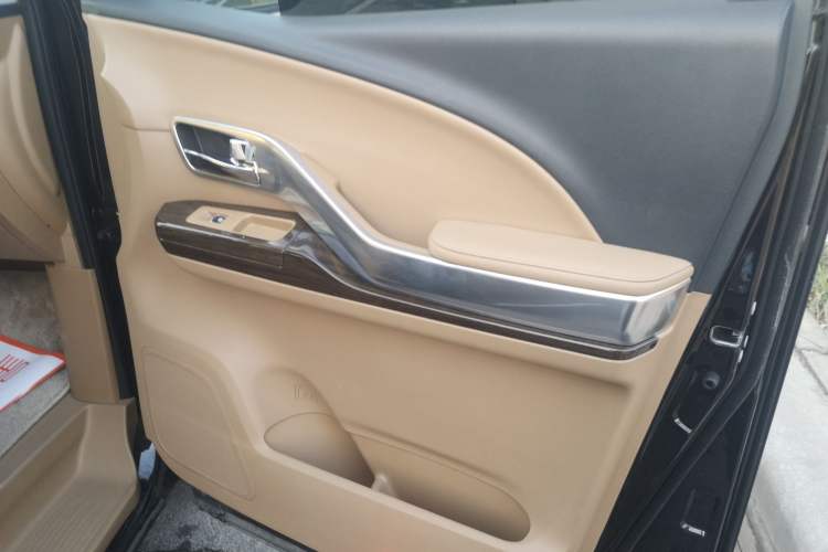 Used  L6 MAX 2021 2.0T Automatic Luxury Version
