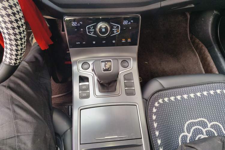 Used Hongqi H5 2022 Classic Model 1.5T DCT Flagship Edition
