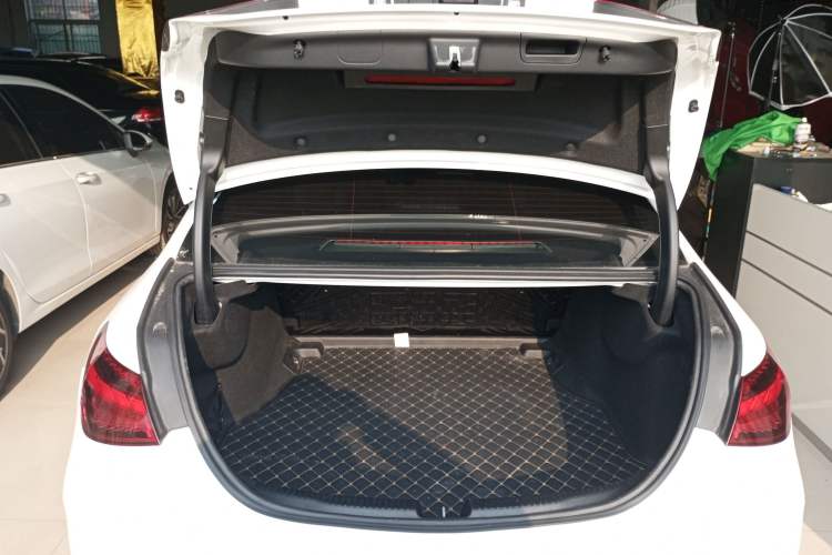 Used Mercedes-Benz C-Class 2022 Restyled C 260 L Sport Edition
