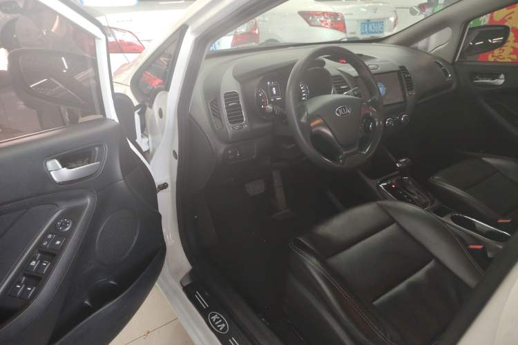 Used Kia K3 2016 1.6L Automatic GL
