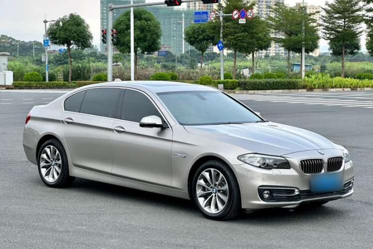 Used BMW 5 Series 2014 525Li Luxury Design Package
