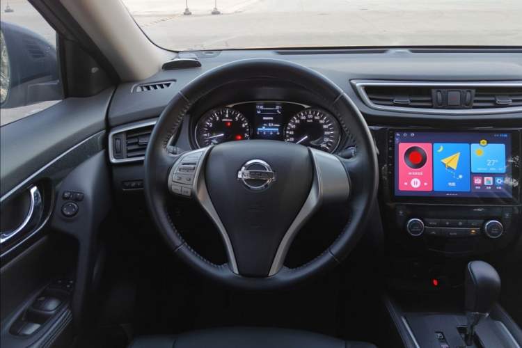 Used Nissan X-Trail 2014 2.5L CVT Luxury Edition 4WD
