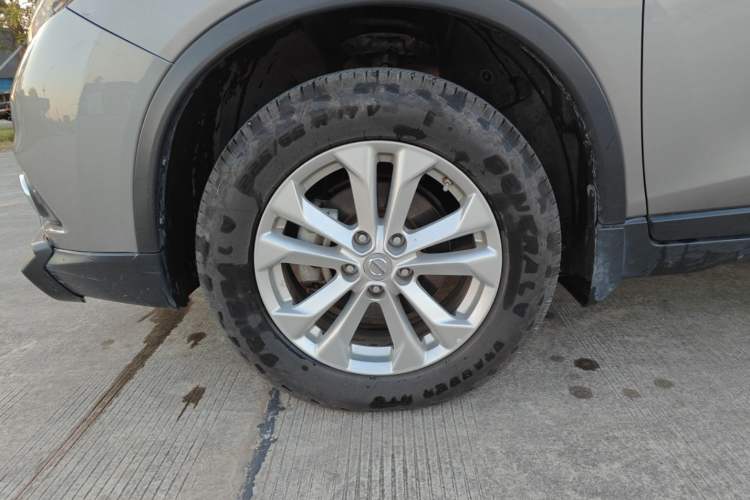 Used Nissan X-Trail 2014 2.5L CVT Luxury Edition 4WD
