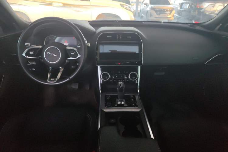 Used Jaguar XEL 2020 2.0T 200 PS R-DYNAMIC S Advanced Sport Edition
