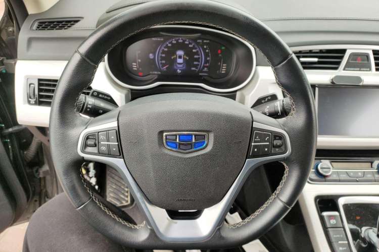 Used Geely Auto Emgrand X7 Sport 2020 1.8TD DCT Two-Wheel Drive Smart Connect 4G-Enabled Version

