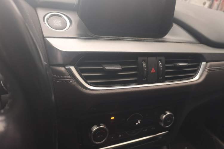 Used Mazda Atenza 2017 2.5L Skyactiv Sport Edition
