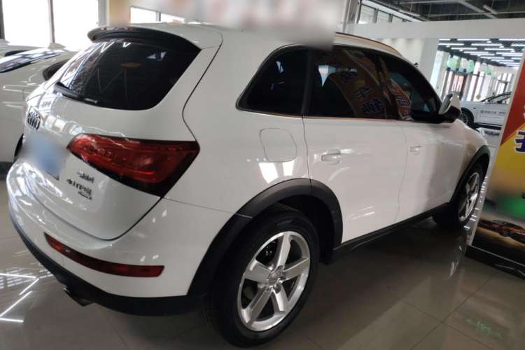 Used Audi Q5 2015 40 TFSI Comfort Model

