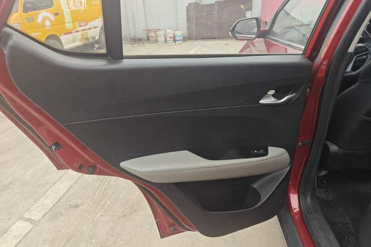 Used Baojun 510 2017 1.5L Automatic Fashion Model
